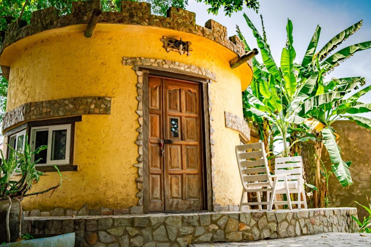 Kokrobite Gardens Restaurant And Guest House Luaran gambar