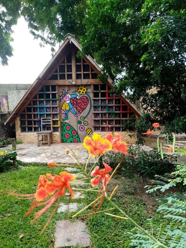 Kokrobite Gardens Restaurant And Guest House Luaran gambar